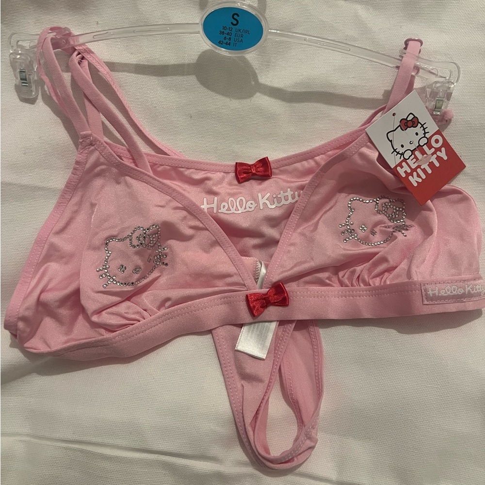 COPY - Hello kitty lingerie
